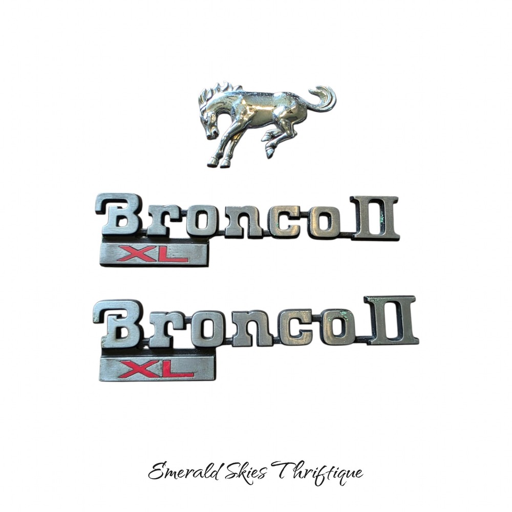 Lot of ford bronco II XL emblem and logos vintage read free ship